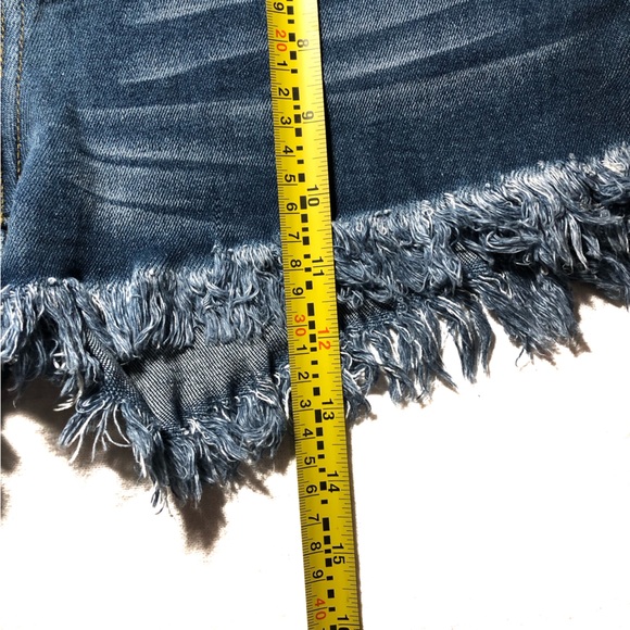 Dark Denim Stretch Distressed Jean Shorts medium fit like 6 NWT new - Picture 8 of 9